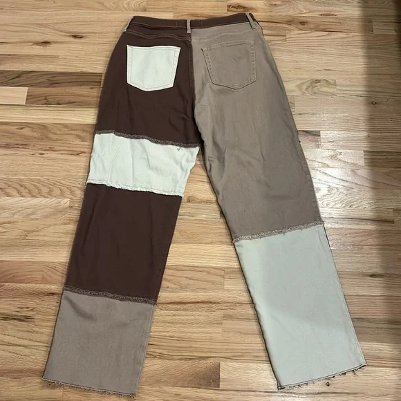 Hollister Women's Ultra High Rise Dad Jeans w/ Brown Patchwork - Picture 5 of 5